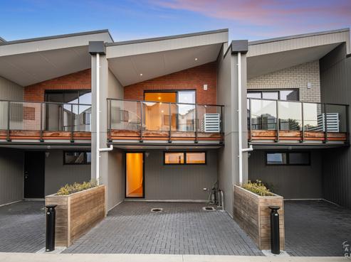 4/63A Owairaka Avenue, Mount Albert