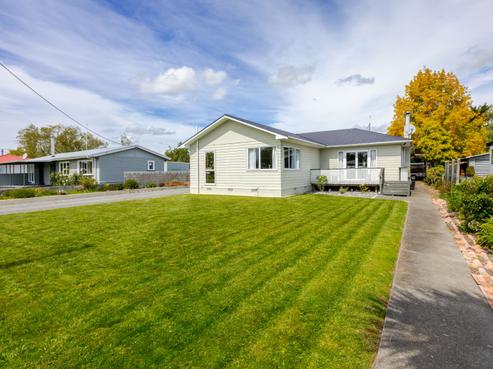 38 Francis Drake Street, Waipukurau and Surrounds
