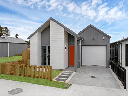 18 Taiheru Road, Karaka