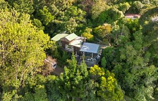 1077 Dyers Pass Road, Governors Bay