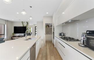 21B Robert Might, Kumeu