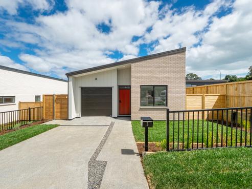 3 Kakahi Road, Beachlands