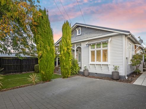 28A Mays Road, Saint Albans
