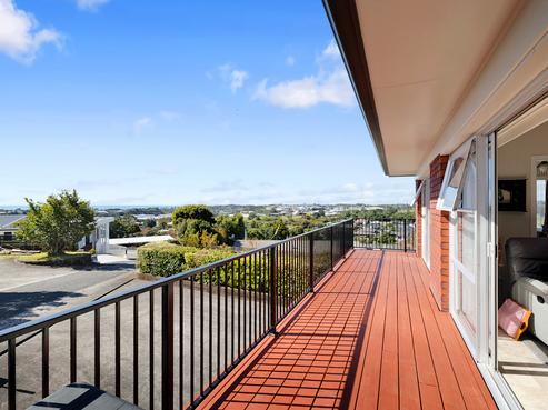 8 Hillcrest Street, Glen Avon