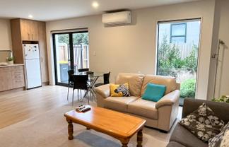 2/16 Devon Street, Sydenham