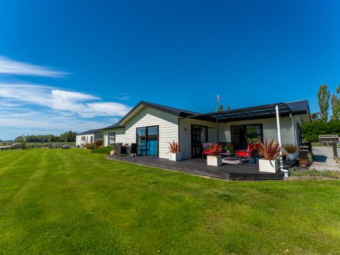 70 King Road, Rosewill