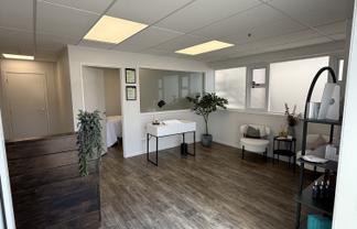 City Retail Studio/Office For Lease