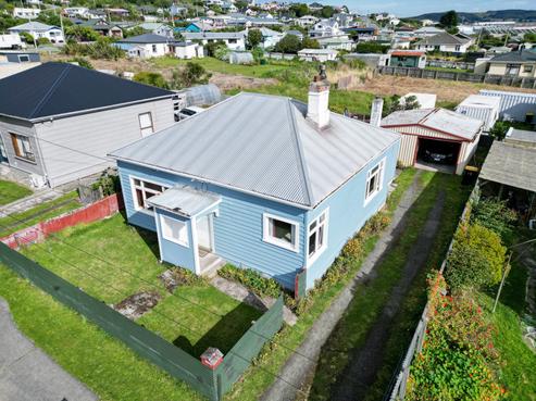 15 Henderson Street, Bluff
