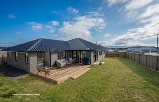 48 Maunganamu Drive, Wharewaka