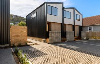 7/152 The Parade, Island Bay