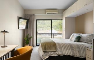 210/2 Reads Quay, Gisborne