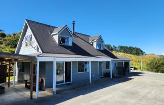 133 Coulson Road, Paroa