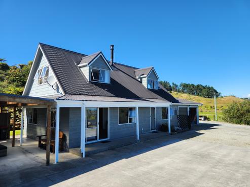 133 Coulson Road, Paroa