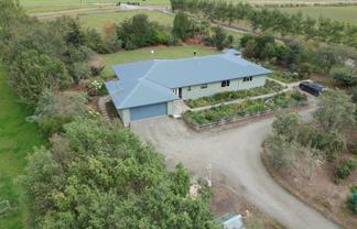 374 Airedale Road, Weston