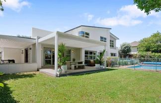 33 Oak Manor Drive, Albany