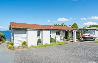 171 Lake Terrace, Hilltop