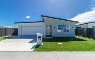 94 Pelorus Avenue, Poraiti