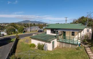 32 Government Road, Raglan