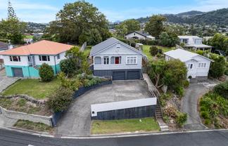 8 Anzac Road, Morningside