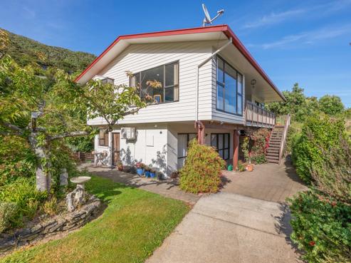 5 Amelia Crescent, Waikawa