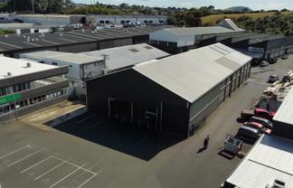 Savills | Warehouse & Showroom – 1,165sqm