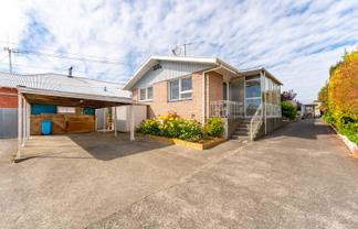 1/8 Hatton Street, West End