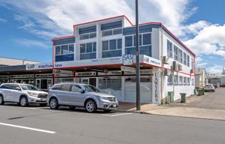 Light filled first floor offices