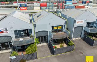 Refurbished Live Work Unit!