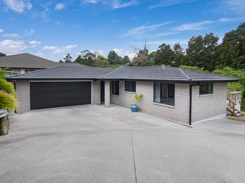 8 Walnut Grove, Kensington