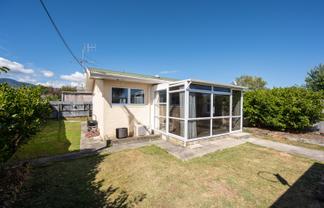 2/64 Golf Road, Tahunanui