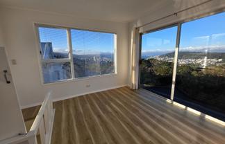 118 Ohiro Road, Brooklyn