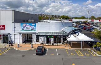 Commercial kitchen opportunity - occupy or lease