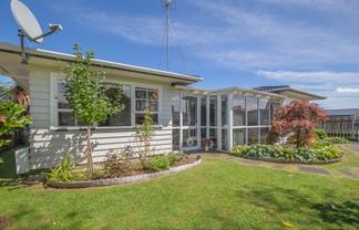 74 Kennedy Drive, Levin