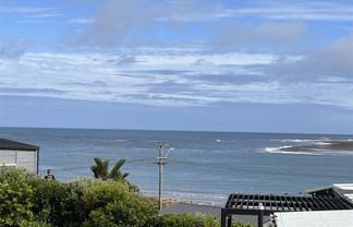 8 Wainamu Road, Raglan