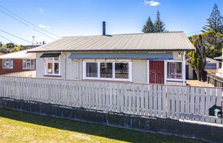 78 Matai Street, Castlecliff
