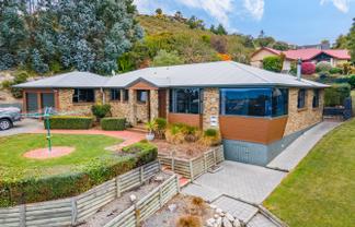 15 Ashburn Street, Oamaru