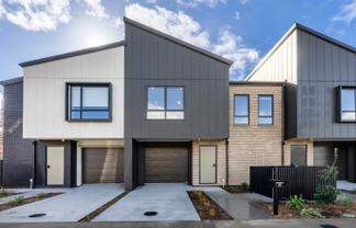 22 Waka Moana Drive, Hobsonville