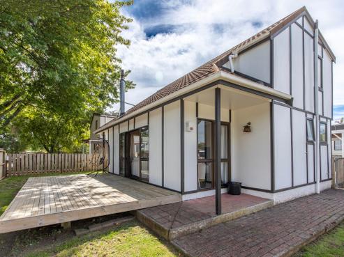1 Rea Grove, Turangi