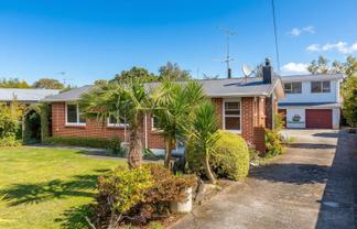 17 Philip Street, Carterton