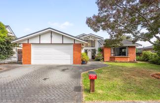 20 Awanui Drive, Waikanae