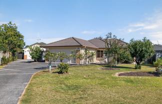 4 McLeod Place, Papamoa