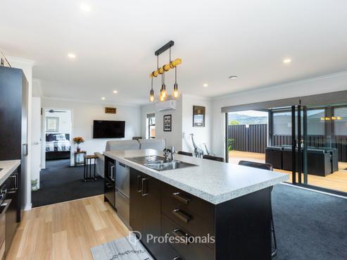 34 Filmer Crescent, Trentham