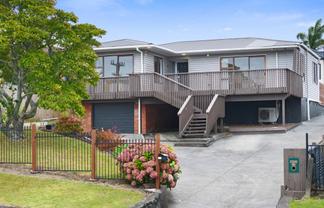 99 Awaroa Road, Sunnyvale