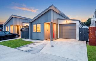 14 Clayden Shuttleworth Street, Papakura