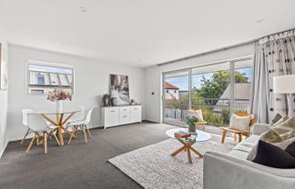 6/31 Clissold Street, Merivale