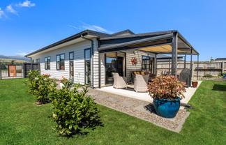 10 Ash Close Levin, Levin