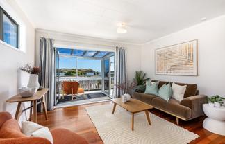 5A Beach Road, Plimmerton