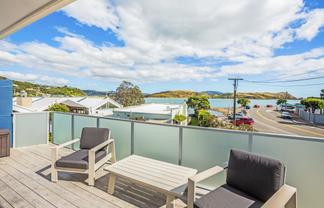 5 Beach Road, Plimmerton