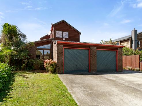 42 Mcenroe Grove, Naenae