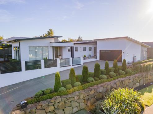 28 Meadowstone Street, Gleniti